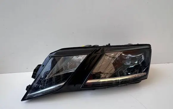 Skoda Octavia Mk3 (5E) Headlight/headlamp 5E1941015E