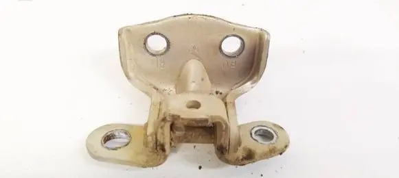 Hyundai Santa Fe Rear door lower hinge
