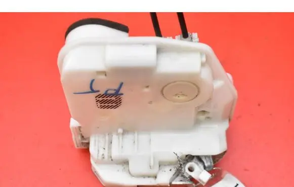Mitsubishi ASX Rear door lock A047218