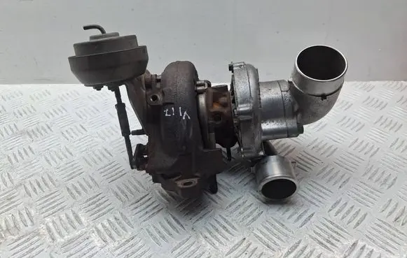 Toyota Corolla Verso AR10 Turbo 172010R021 0707050099 0707050097