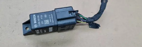 Audi A5 Glow plug pre-heat relay 038907281D