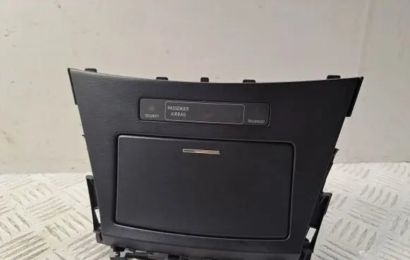 Toyota Avensis T270 Car ashtray 5880405903 5880405100