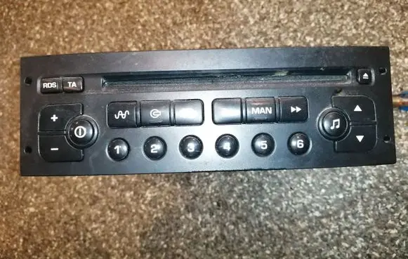 Peugeot Partner Radio/CD/DVD/GPS head unit 96545978