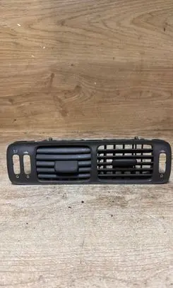 Volvo S70 V70 V70 XC Dash center air vent grill 9481651