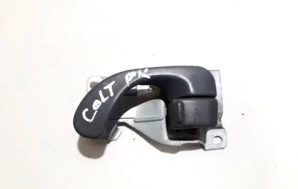 Mitsubishi Colt Front door interior handle