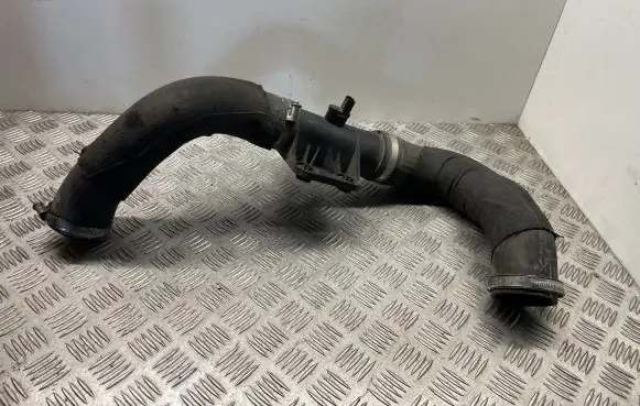 Audi A6 C7 Intercooler hose/pipe 4G0145673AH 4G0145737AJ