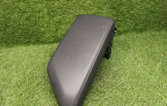 Volkswagen Jetta USA Armrest 17A864207