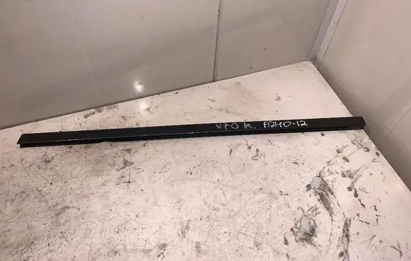 Volvo V70 Headlining 39992763