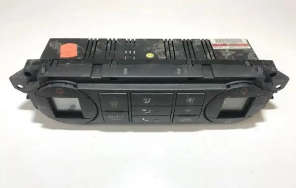 Ford Focus Climate control unit 3m5t18c612al w0ma68951