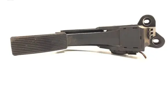 Mercedes-Benz GL X164 Accelerator throttle pedal A1643000004