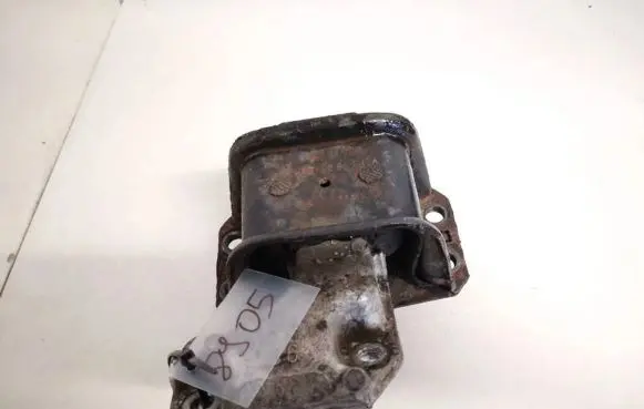 Peugeot 307 Engine mount bracket 9636583980