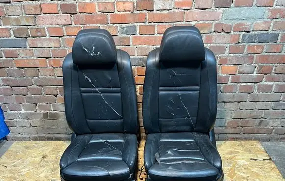 Seat set