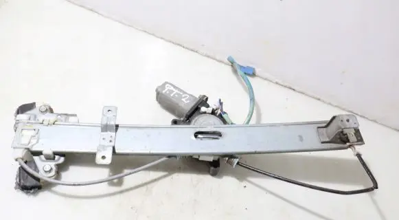 Honda City Rear window lifting mechanism without motor