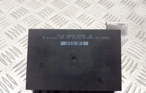 Seat Leon (1M) Voice control module 1C0959799