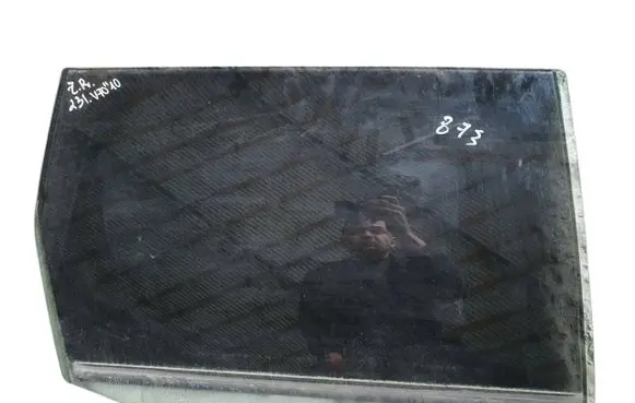 Volvo V70 Rear door window glass 43R001105 DOT57M20AS2 E000186