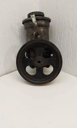 Toyota Avensis T250 Power steering pump 12180
