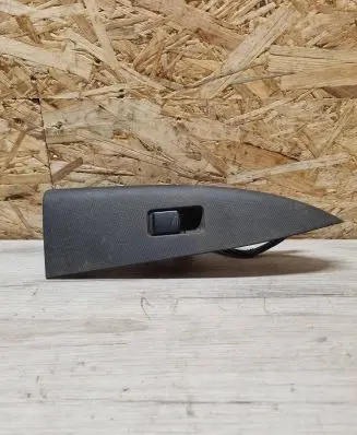 Nissan Note (E11) Electric window control switch 809609U00A