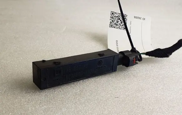 Chevrolet Camaro Keyless system antenna TN233800 13580789