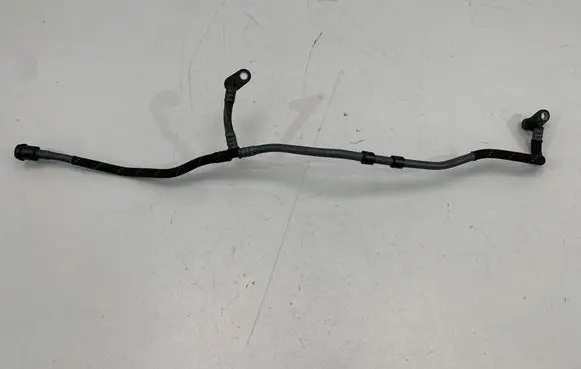 Audi A5 Breather hose/pipe 06M121692AC