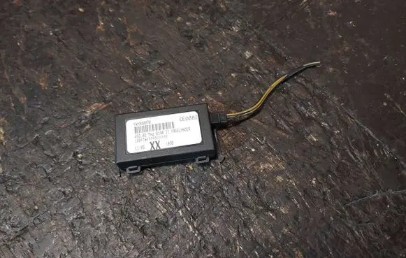 Land Rover Freelander Alarm relay YWY500070