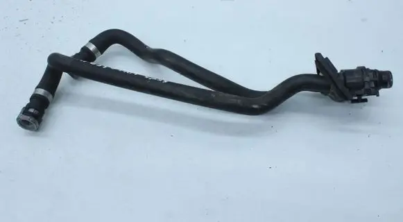 Volvo S80 Engine coolant pipe/hose S4000220