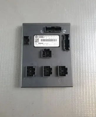 Audi A4 S4 B8 8K Comfort/convenience module 8K0907063AD