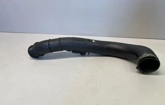 Volvo S40, V40 Intercooler hose/pipe 30620813