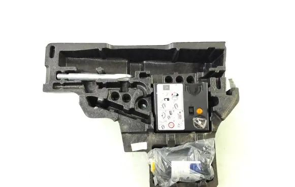 Mercedes-Benz GLK (X204) Tire air pump compressor A2048905614 A2048982914