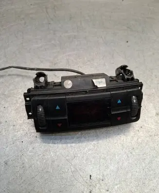 Mercedes-Benz E W211 Climate control unit 2118300285 00081106