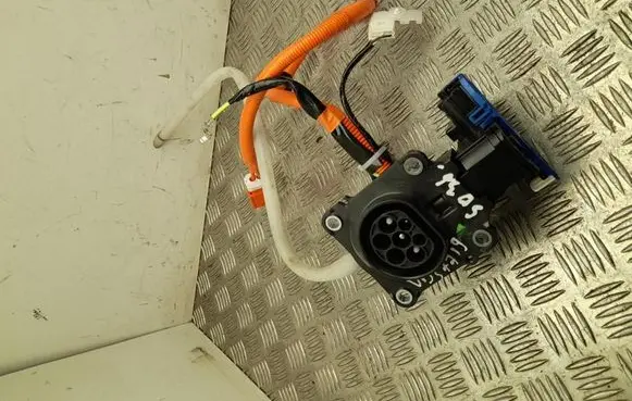 Toyota RAV 4 (XA50) Electric car charging cable 