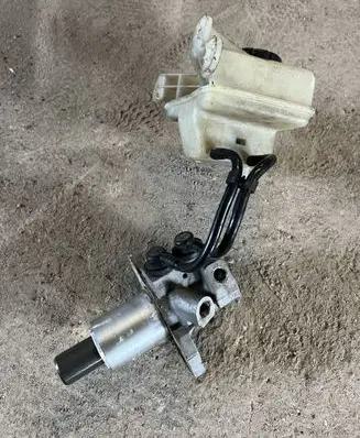 Land Rover Freelander Master brake cylinder 74471243 LUCAS74471243