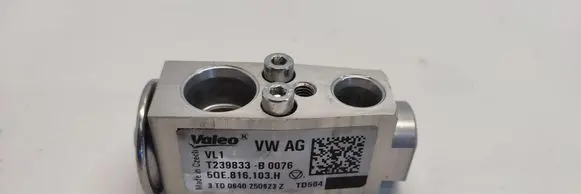 Air conditioning (A/C) expansion valve