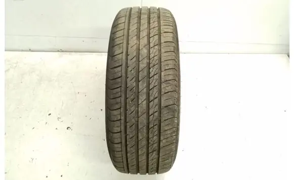 KIA Niro R20 summer tire 