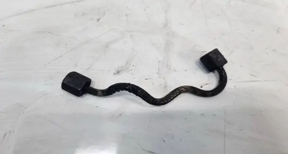 BMW X5 E70 Fuel line pipe 