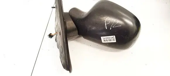 Chrysler Voyager Front door electric wing mirror 