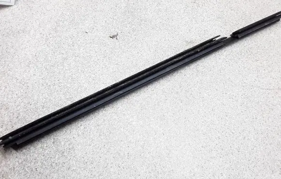 BMW 3 G20 G21 Rubber seal rear door window/glass 