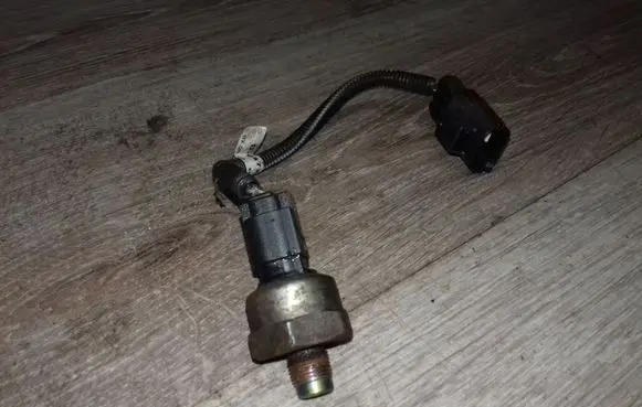 Volvo XC70 Brake power pressure regulator 