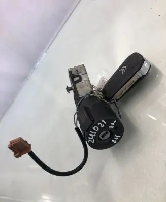 Citroen C4 III e-C4 Ignition lock 9664486680