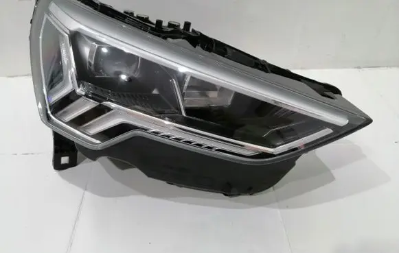 Audi Q3 F3 Headlight/headlamp