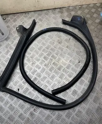 Audi A7 S7 4G Front door rubber seal 