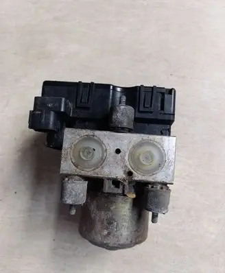 Mitsubishi Pajero Sport I ABS Pump MR955425