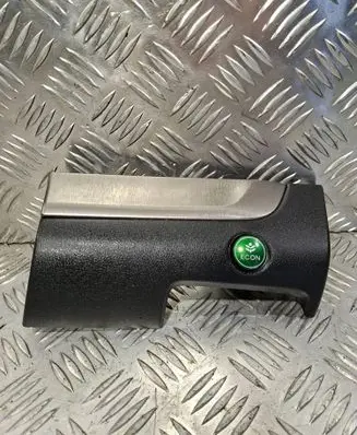 Dashboard glove box trim