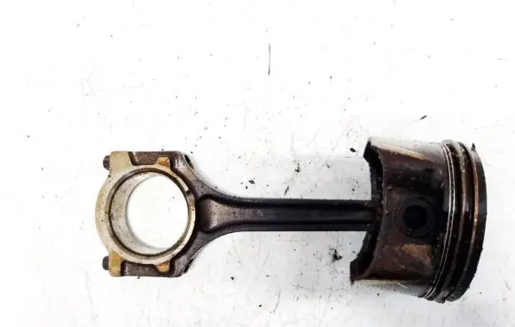 Ford Fusion Piston with connecting rod