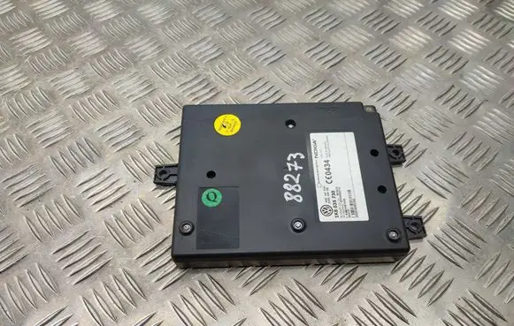 Volkswagen Golf VI Bluetooth control unit module 1K8035730