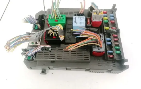Peugeot 807 Fuse box set 1499703080 5244305