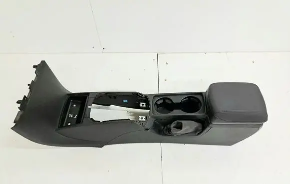 Volvo V50 Armrest