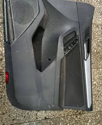 Volkswagen Tiguan Front door card panel trim 5NB867012