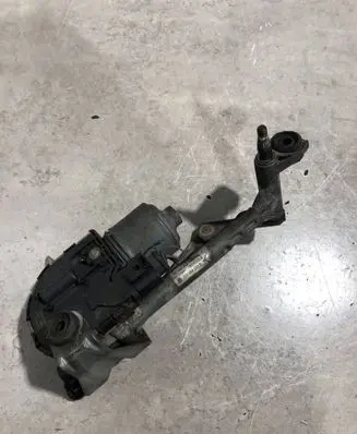 Volkswagen Touran I Front wiper linkage and motor 1T0955023E 1T0955119C