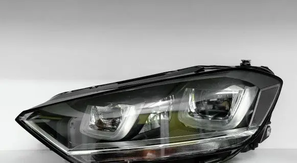 Volkswagen Golf Sportsvan Headlight/headlamp 517941751A