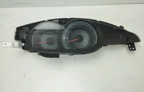 Toyota Verso Speedometer (instrument cluster) 838000F120 MB2574500477